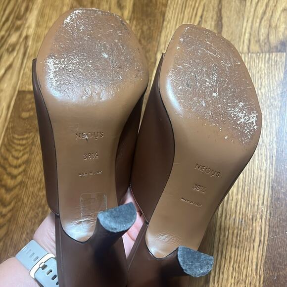 NEOUS JUMEL MULES CHOCOLATE LEATHER SIZE 38.5 CUTOUT-TOE HEELS - Picture 5 of 6